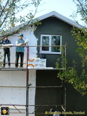 Andrisan House, Saucenita
Polystyrene insulation fix in progress.
Keywords: Oct13;Fam-Saucenita;Housing;House-Saucenita