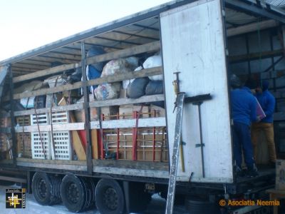 Unloading at Dealu Mare
Keywords: dec19;load19-08