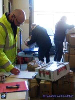 Preparing the Paperwork
Boxes are inspected, labelled, weighed and recorded
Keywords: mar21;pub2104a