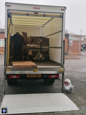 A Delivery of Boxes and Pallets
Keywords: feb23;warehouse;pub2303m