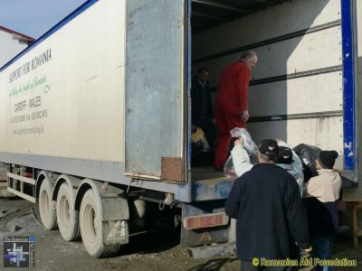 Unloading at Dealu Mare
Keywords: Mar13;Load13-02