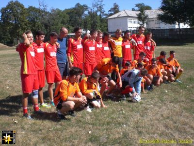Training Session
This well turned out team were happy to show their appreciation of good quality kit.
Keywords: Aug16;SportKit;pub1609s;News1701j
