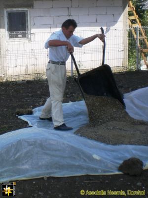 Casa Neemia: Tidying the Garden
Keywords: Aug17;Casa.Neemia