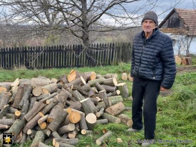 A Donation of Firewood
Keywords: dec24