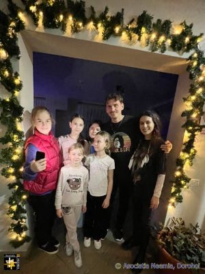 Christmas at Casa Neemia
The children at Casa Neemia are preparing for Christmas
Keywords: nov25;pub2512d