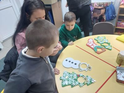 Christmas handicrafts
Keywords: dec25