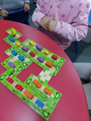 Street Dominoes
Traffic can be fun
Keywords: jan26;Schools;pub2602f