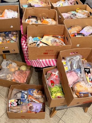 Food for Families
Keywords: feb26;Food-Donation;pub2602f